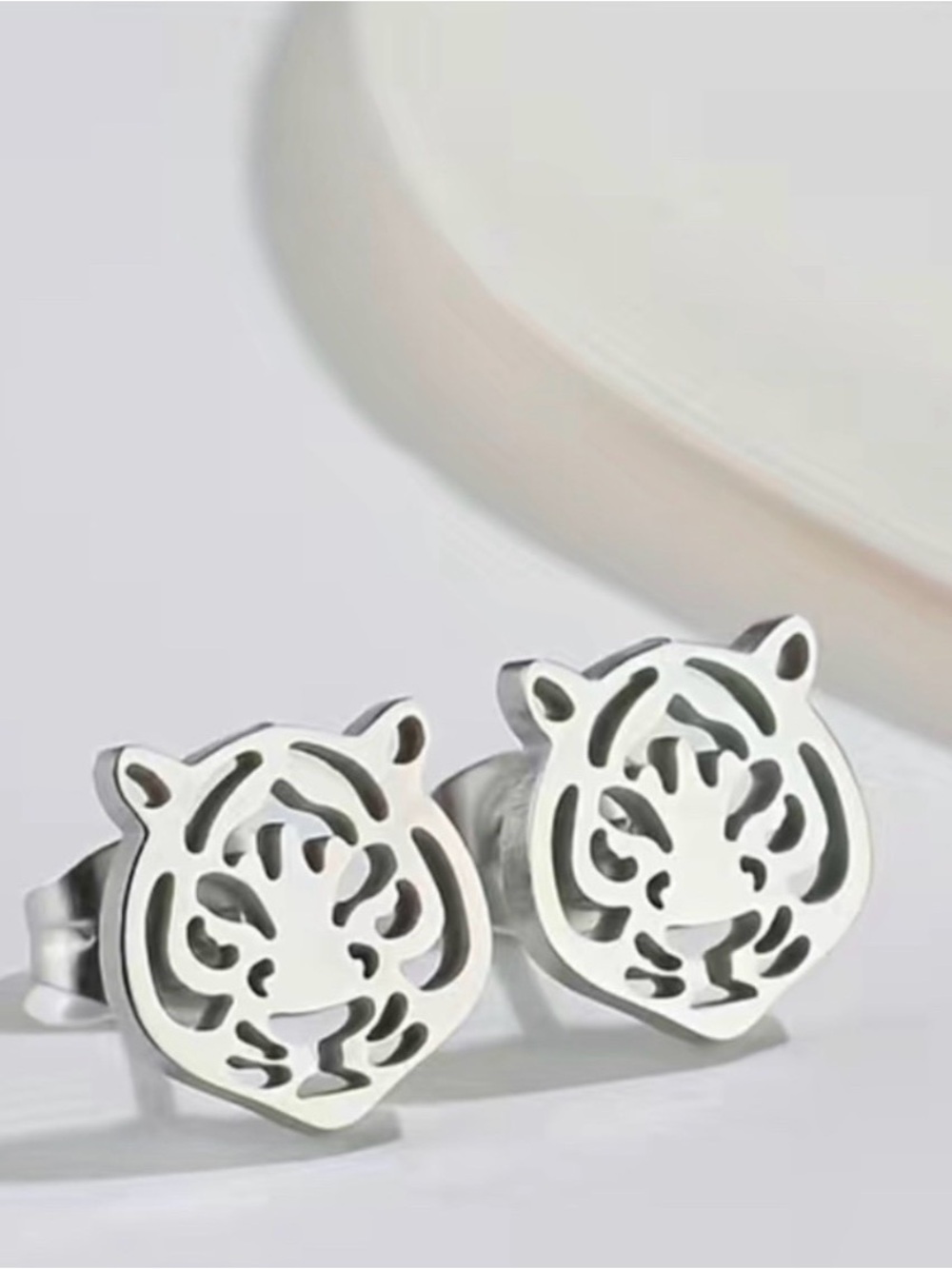Beginning Boutique Silver Tiger Face Stud Earrings